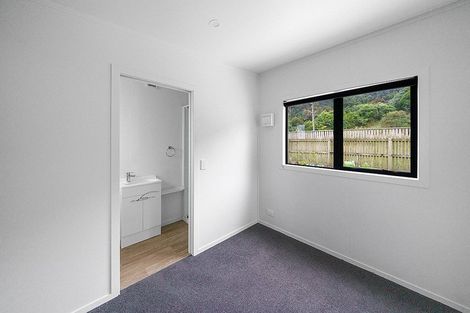 Photo of property in 51 Gillespies Road, Birchville, Upper Hutt, 5018