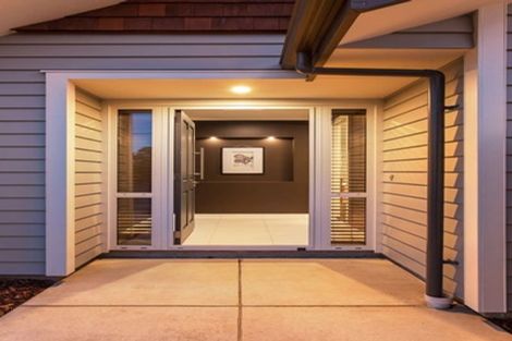 Photo of property in 17 Walnut Avenue, Strowan, Christchurch, 8052