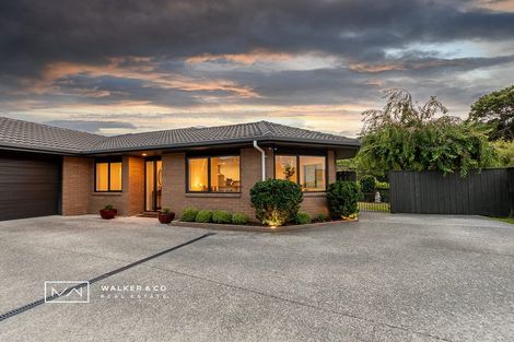 Photo of property in 65 Percy Kinsman Crescent, Riverstone Terraces, Upper Hutt, 5018