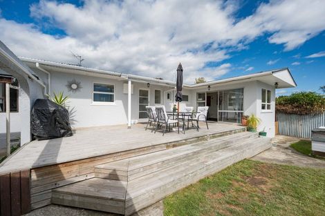 Photo of property in 32 Tennyson Crescent, Stoke, Nelson, 7011