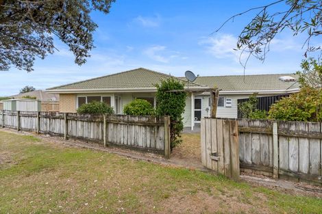 Photo of property in 22/19 Campbell Close, Whangamata, 3620