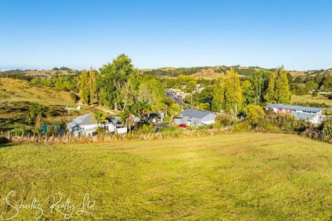 Photo of property in 10 Skelton Crescent, Paparoa, 0571