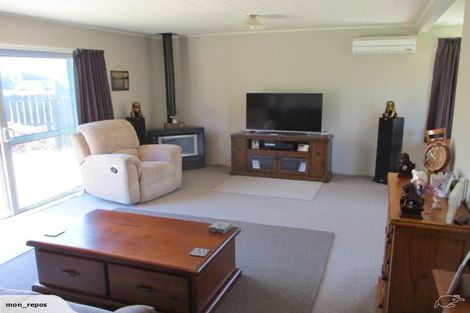 Photo of property in 11 Coleman Place, Darfield, 7510