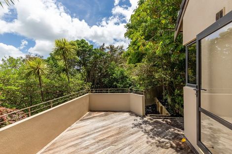 Photo of property in 18 Bushglen Court, Browns Bay, Auckland, 0630