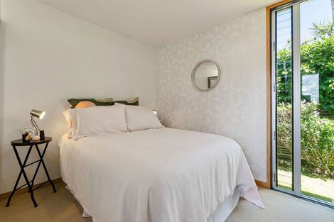 Photo of property in 6 Stormanstown Way, Seatoun, Wellington, 6022