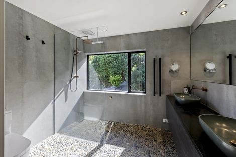 Photo of property in 968 Kingston Road, Drift Bay, Queenstown, 9371