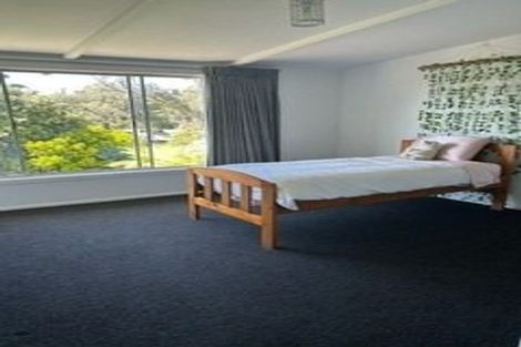 Photo of property in 52 Peter Terrace, Castor Bay, Auckland, 0620