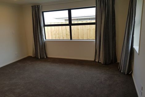 Photo of property in 76b Watkins Drive, Rangiora, 7400