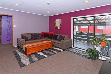 Photo of property in 4 Carter Place, Manurewa, Auckland, 2102