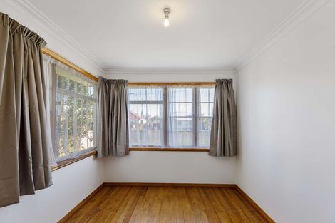 Photo of property in 36 Bowen Street, Levin, 5510