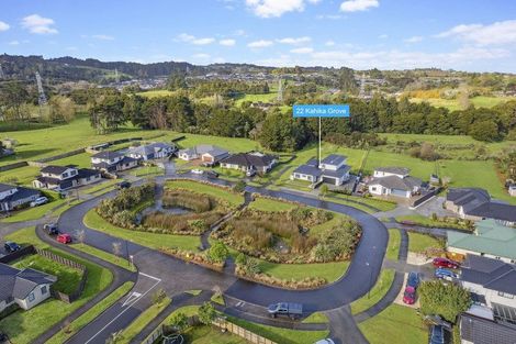 Photo of property in 22 Kahika Grove, Huapai, Kumeu, 0810