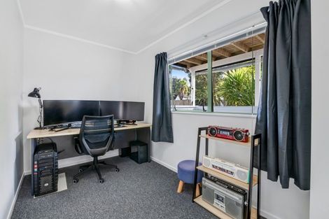 Photo of property in 53 Ferry Road, Arkles Bay, Whangaparaoa, 0932