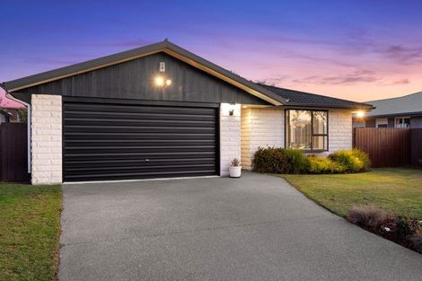 Photo of property in 12 Mervyn Drive, Avondale, Christchurch, 8061