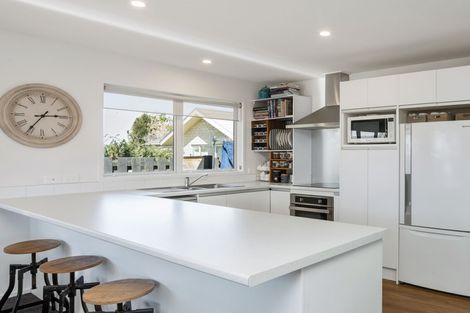 Photo of property in 84 Akaroa Street, Kaiapoi, 7630