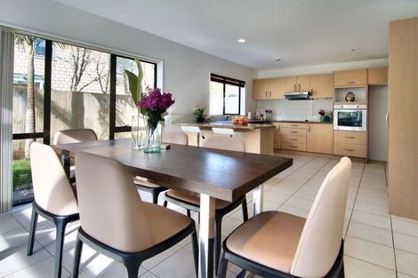 Photo of property in 6 Virginia Street, Henderson, Auckland, 0612