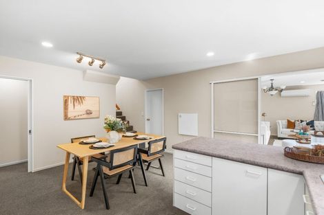 Photo of property in 42 Waimairi Road, Upper Riccarton, Christchurch, 8041