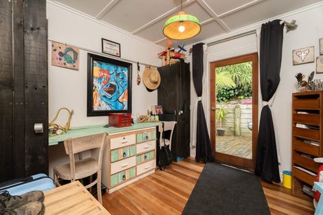 Photo of property in 5 Takutai Road, Pukerua Bay, 5026