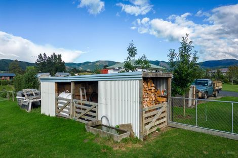 Photo of property in 17 Bakers Road, Waimate, 7978