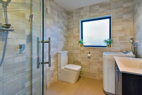 Photo of property in 11a Clayton Road, Manurewa, Auckland, 2102