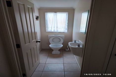 Photo of property in 33a Baird Street, Howick, Auckland, 2014