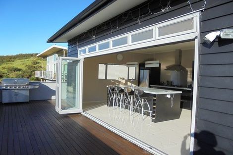 Photo of property in 19 Hawaiian Parade, Arkles Bay, Whangaparaoa, 0932