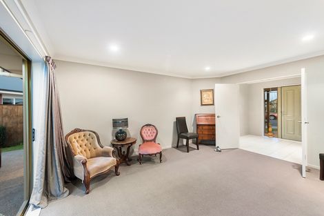 Photo of property in 19 Coleraine Drive, Rototuna, Hamilton, 3210