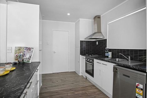 Photo of property in 25 Hobart Crescent, Wattle Downs, Auckland, 2103