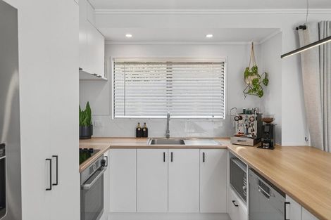 Photo of property in 14b Pokapu Place, Bethlehem, Tauranga, 3110