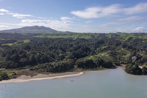 Photo of property in 920a Te Papatapu Road, Raglan, Te Mata, 3894