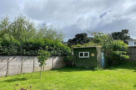 Photo of property in 23 Aplin Terrace, Ngaio, Wellington, 6035