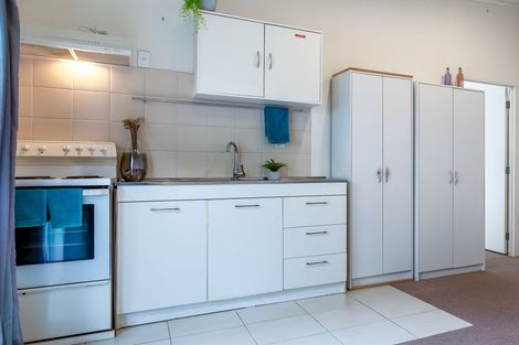 Photo of property in 2a Taupo Street, Green Bay, Auckland, 0604