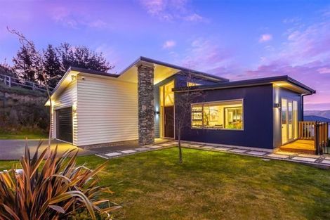 Photo of property in 20 Madeira Close, Whitby, Porirua, 5024