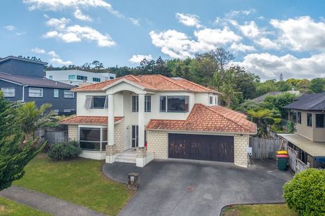 Photo of property in 10 Baverton Drive, Flat Bush, Auckland, 2016