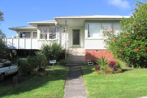 Photo of property in 249 East Coast Road, Mairangi Bay, Auckland, 0630