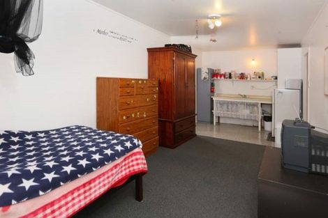 Photo of property in 188 Solar Road, Glen Eden, Auckland, 0602