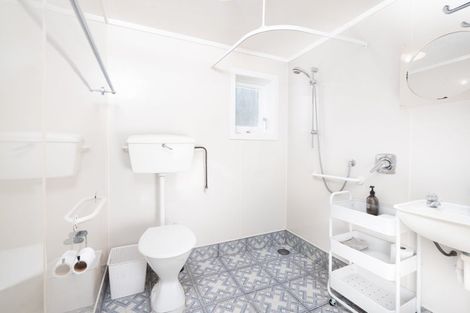 Photo of property in 24 Hope Avenue, Russell, 0202