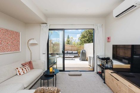 Photo of property in 5/37 Ambler Avenue, Glen Eden, Auckland, 0602