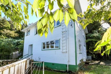 Photo of property in 40 Glenpark Avenue, Frankleigh Park, New Plymouth, 4310