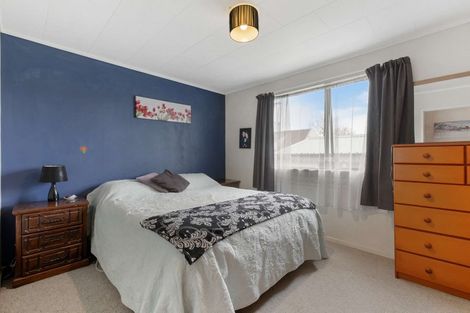 Photo of property in 57 Welcome Bay Road, Welcome Bay, Tauranga, 3112