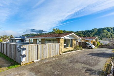 Photo of property in 131a Waikawa Road, Picton, 7220