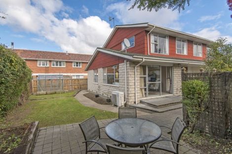 Photo of property in 2/4 Kotare Street, Fendalton, Christchurch, 8041