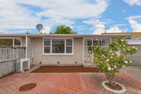 Photo of property in 2/49 Brockworth Place, Riccarton, Christchurch, 8011