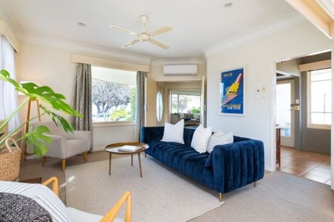Photo of property in 15 Logan Avenue, Marewa, Napier, 4110