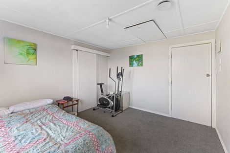 Photo of property in 19 Pukatea Street, Inglewood, 4330