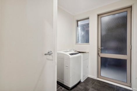 Photo of property in 106 Mako Mako Road, Levin, 5510