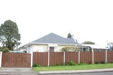 Photo of property in 3 Bowater Place, Manurewa, Auckland, 2102