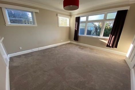 Photo of property in 24 Highbury Crescent, Highbury, Wellington, 6012