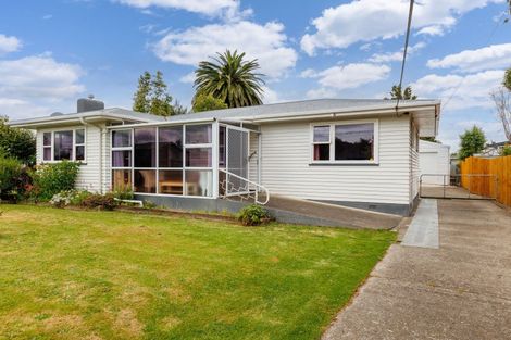 Photo of property in 27 Mangahao Road, Pahiatua, 4910