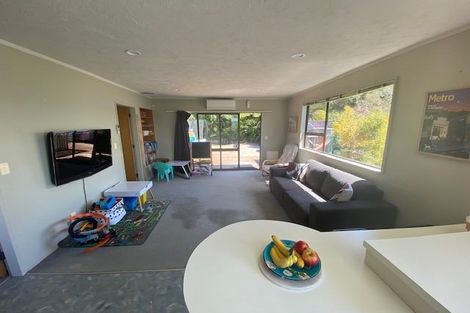 Photo of property in 43 Nalanda Crescent, Broadmeadows, Wellington, 6035