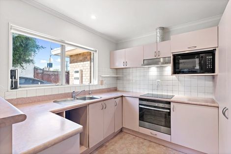 Photo of property in 42 Alfriston Road, Manurewa East, Auckland, 2102